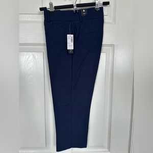 Navy blue capri with stretch